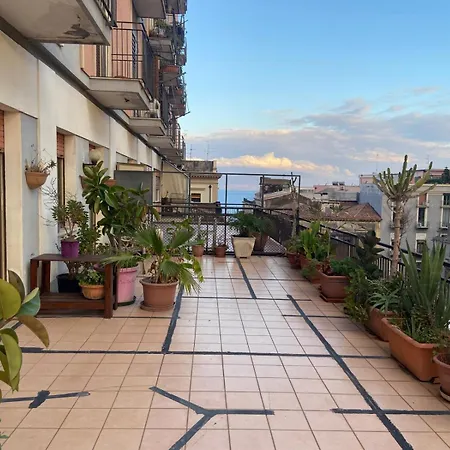 Terrazzo Fiorito Rum i privatbostad